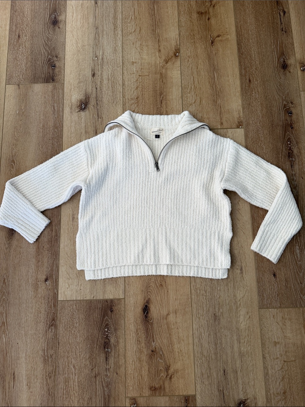 Universal Thread | Off-White Quarter-Zip Sweater | size M